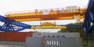 GH France has chosen MOVIT by MOBILIS for its cranes in a harbour area